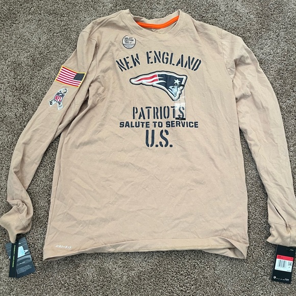 New England Patriots Salute to Service U.S. Nike NFL L/S T-shirt L - Picture 1 of 4
